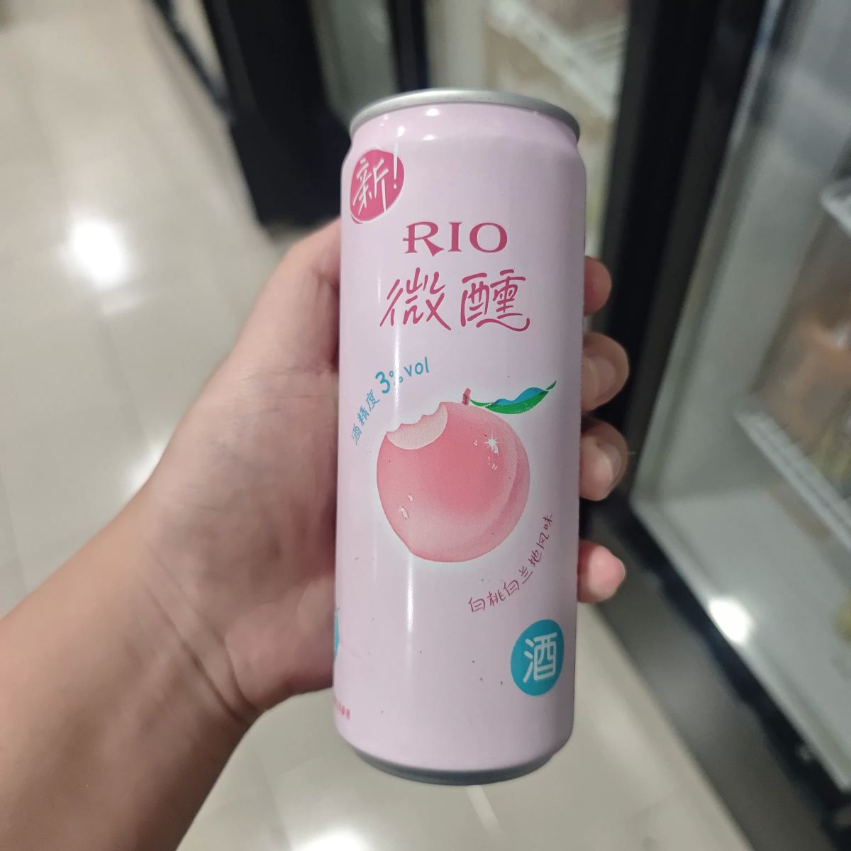 RIO锐澳微醺罐装330ml（白桃白兰地风味）